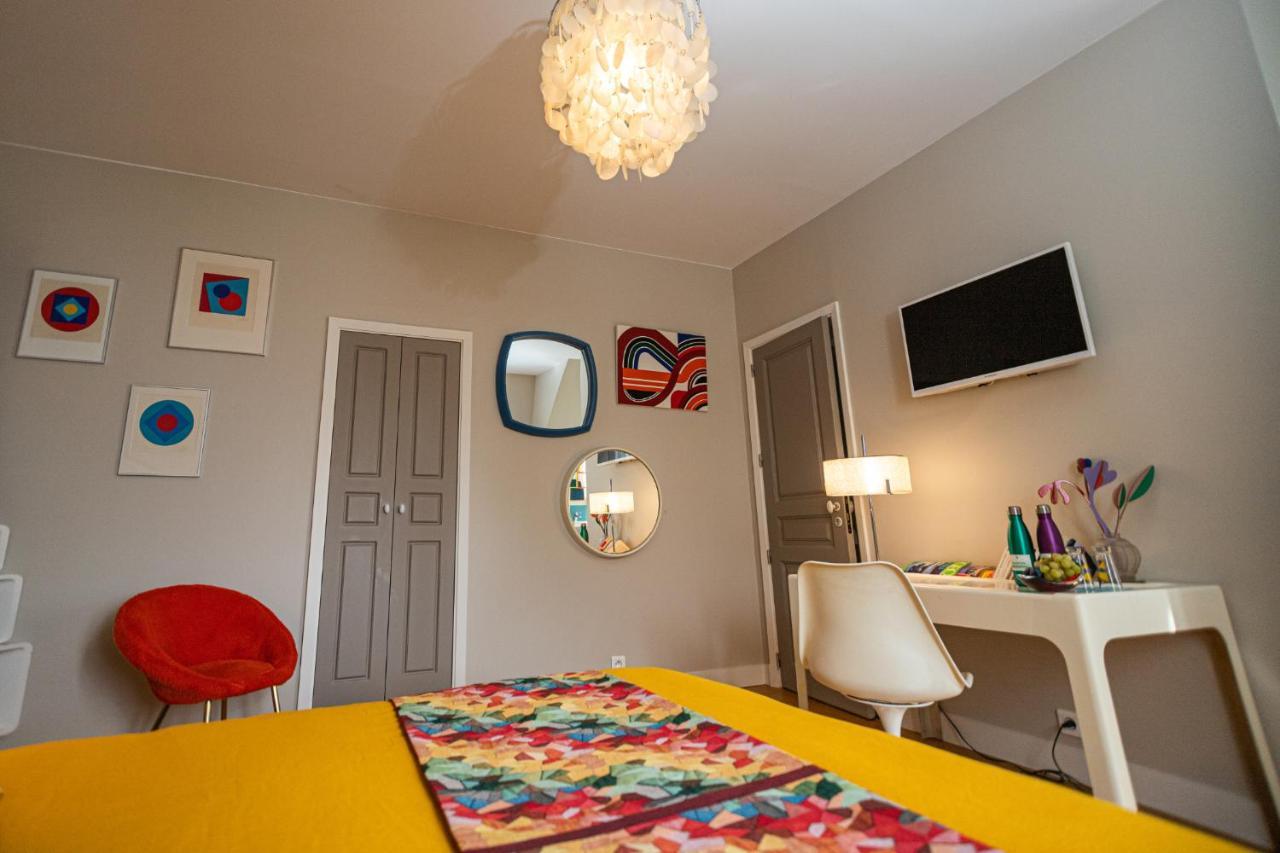 เลอ ฌาร์แด็ง เด ตวล Hotel Triel-sur-Seine ภายนอก รูปภาพ