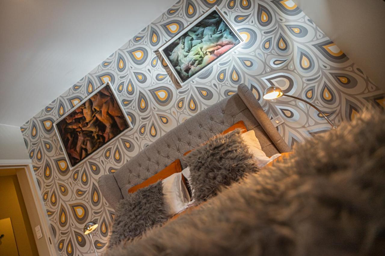 เลอ ฌาร์แด็ง เด ตวล Hotel Triel-sur-Seine ภายนอก รูปภาพ